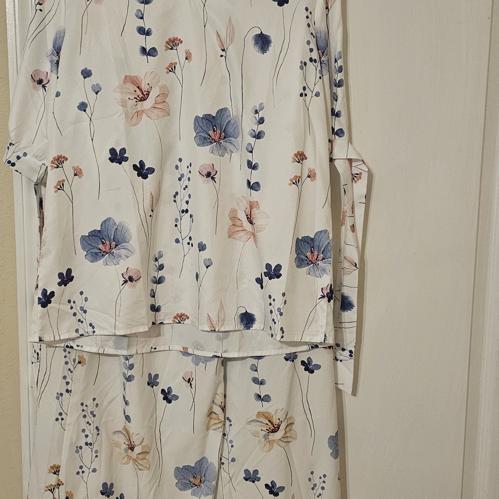 SHEIN Floral Print Pantsuit in White and Blue